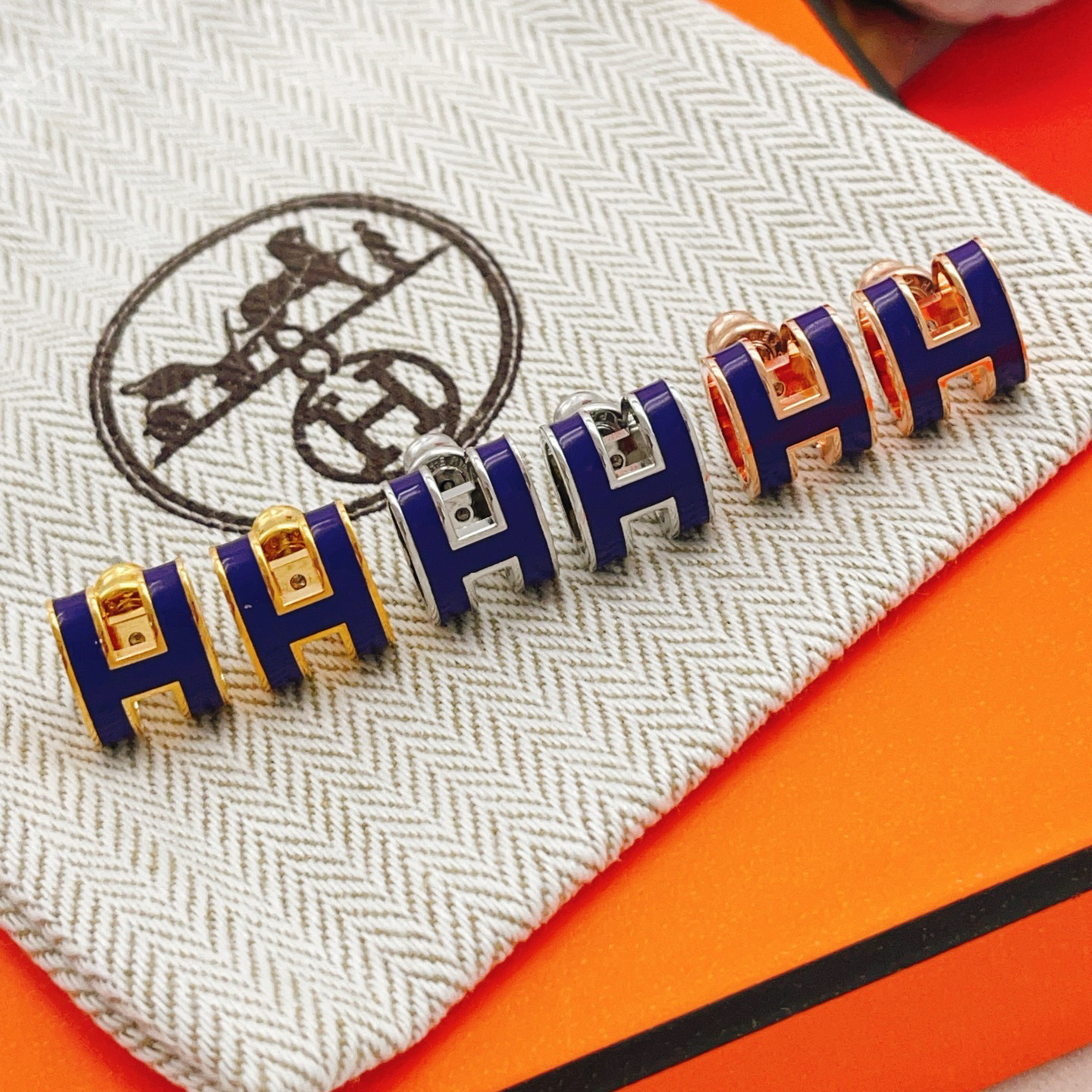 Hermes earrings-12