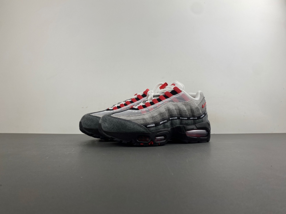 Undefeated x Nike Air Max 95 'Bright Crimson' IB4523-003