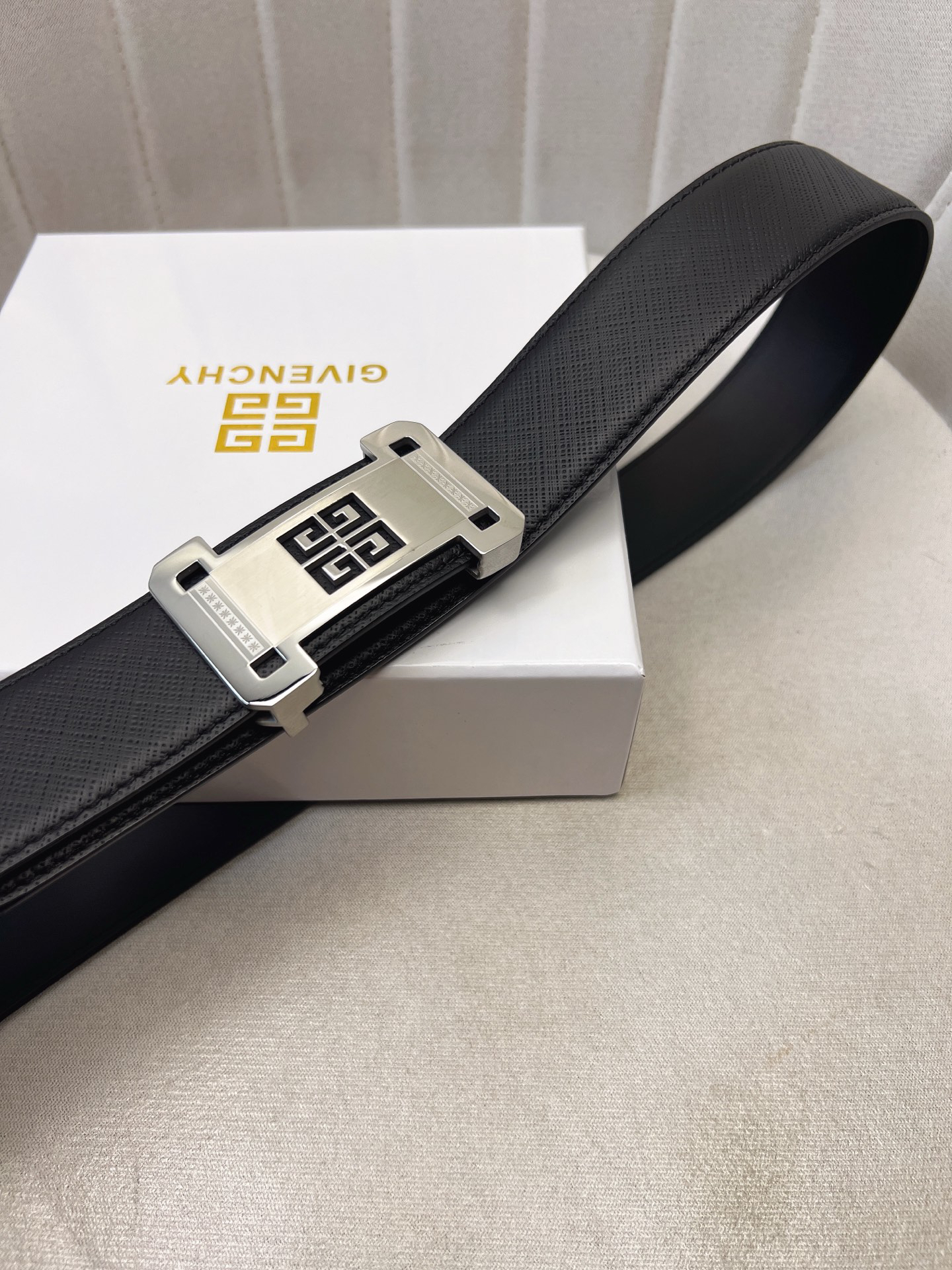 Givenchy belt-124