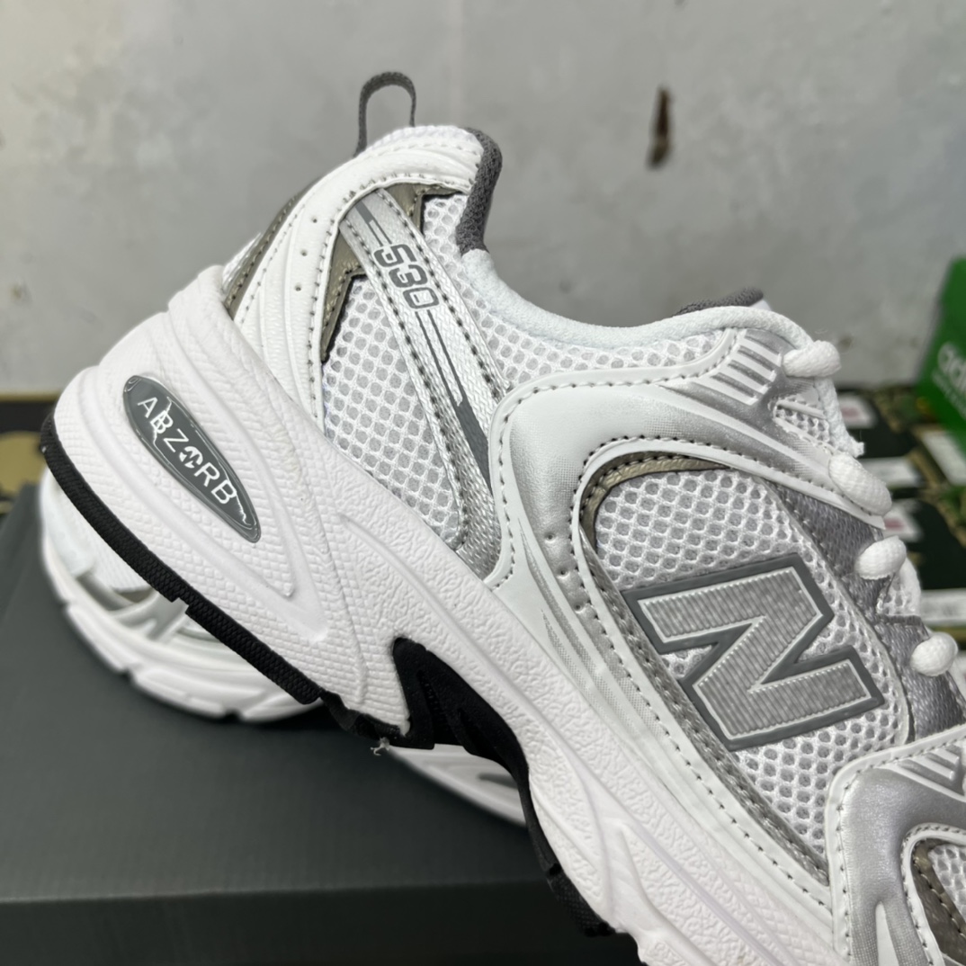 New Balance Sneakers-38
