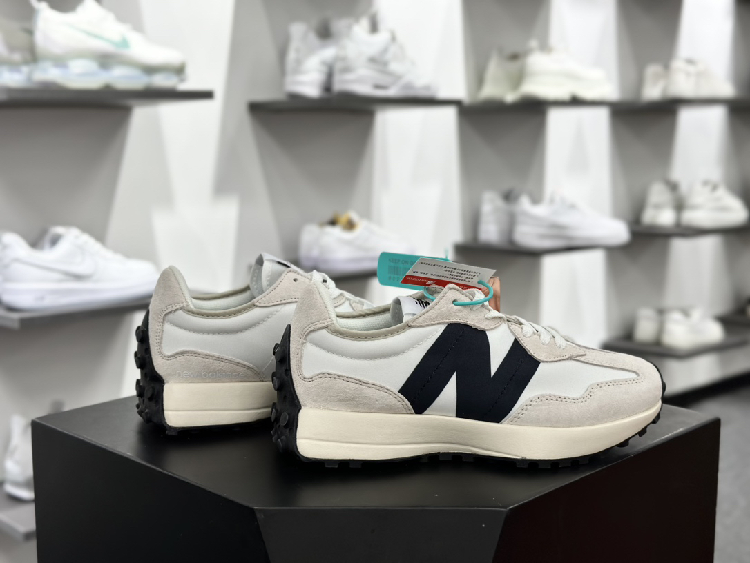 New Balance Sneakers-364