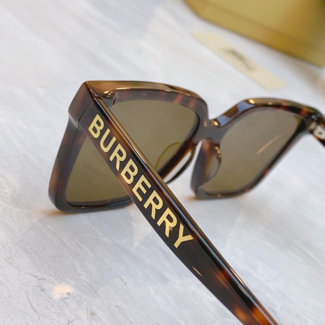 Burberry glasses-70