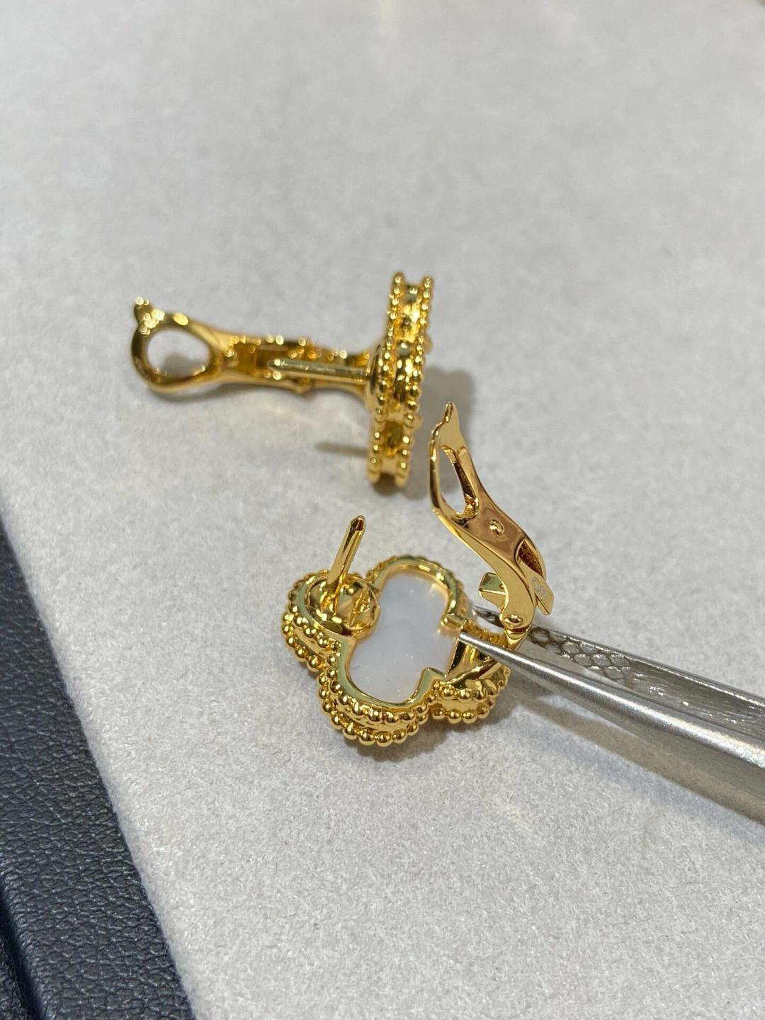 Van Cleef & Arpels earring-63