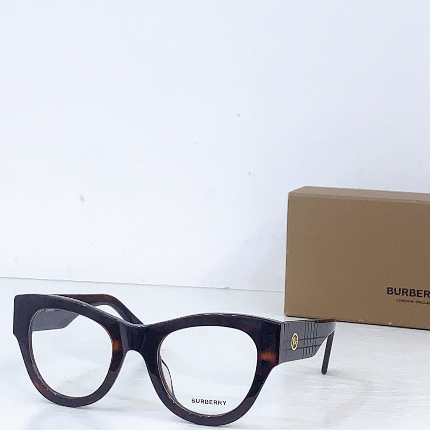 Burberry glasses-35