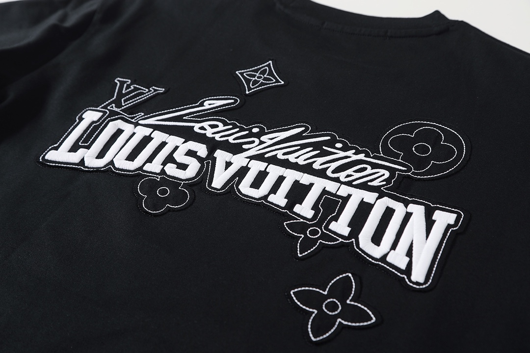 LV clothing-14
