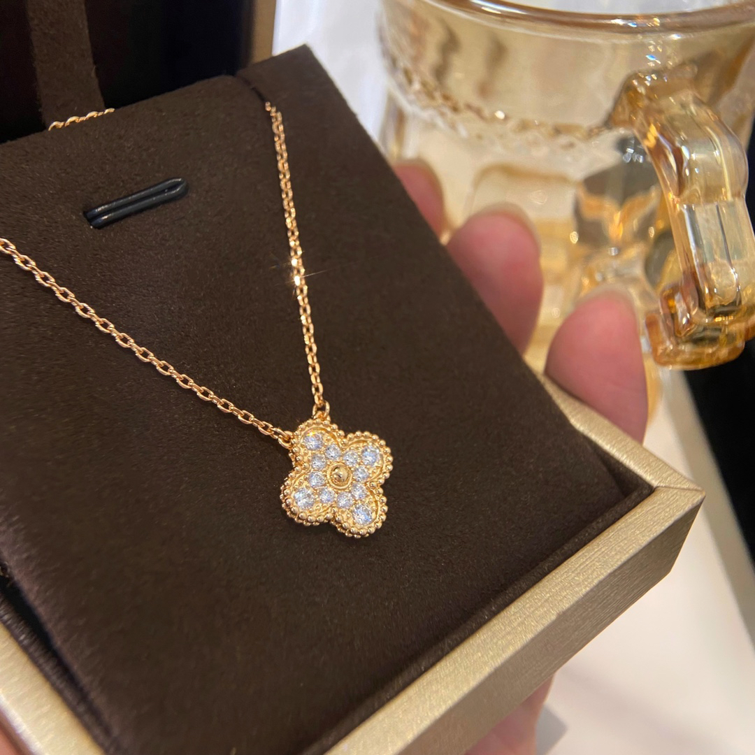 Van Cleef & Arpels necklace-37
