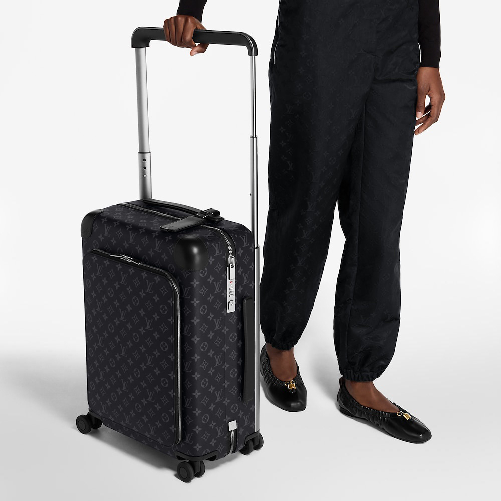 LV luggage-17