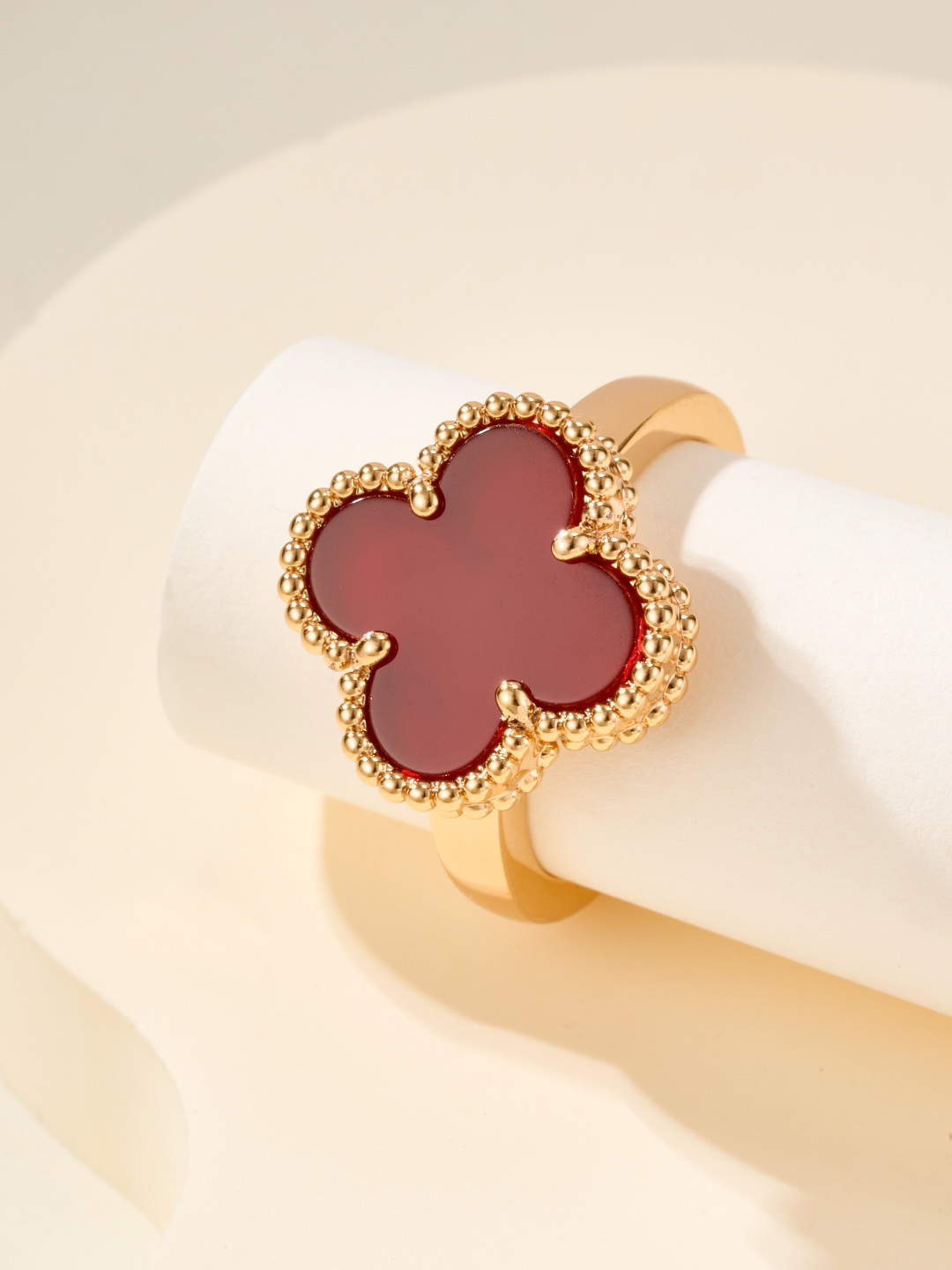 Van Cleef & Arpels ring-9