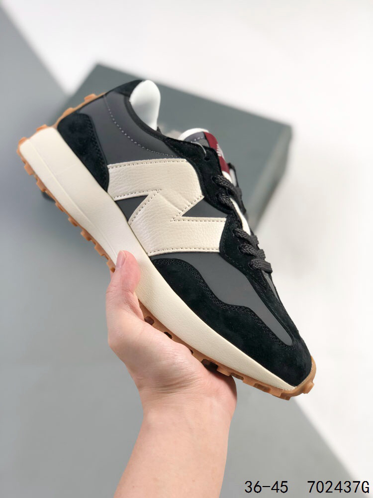 New Balance Sneakers-384