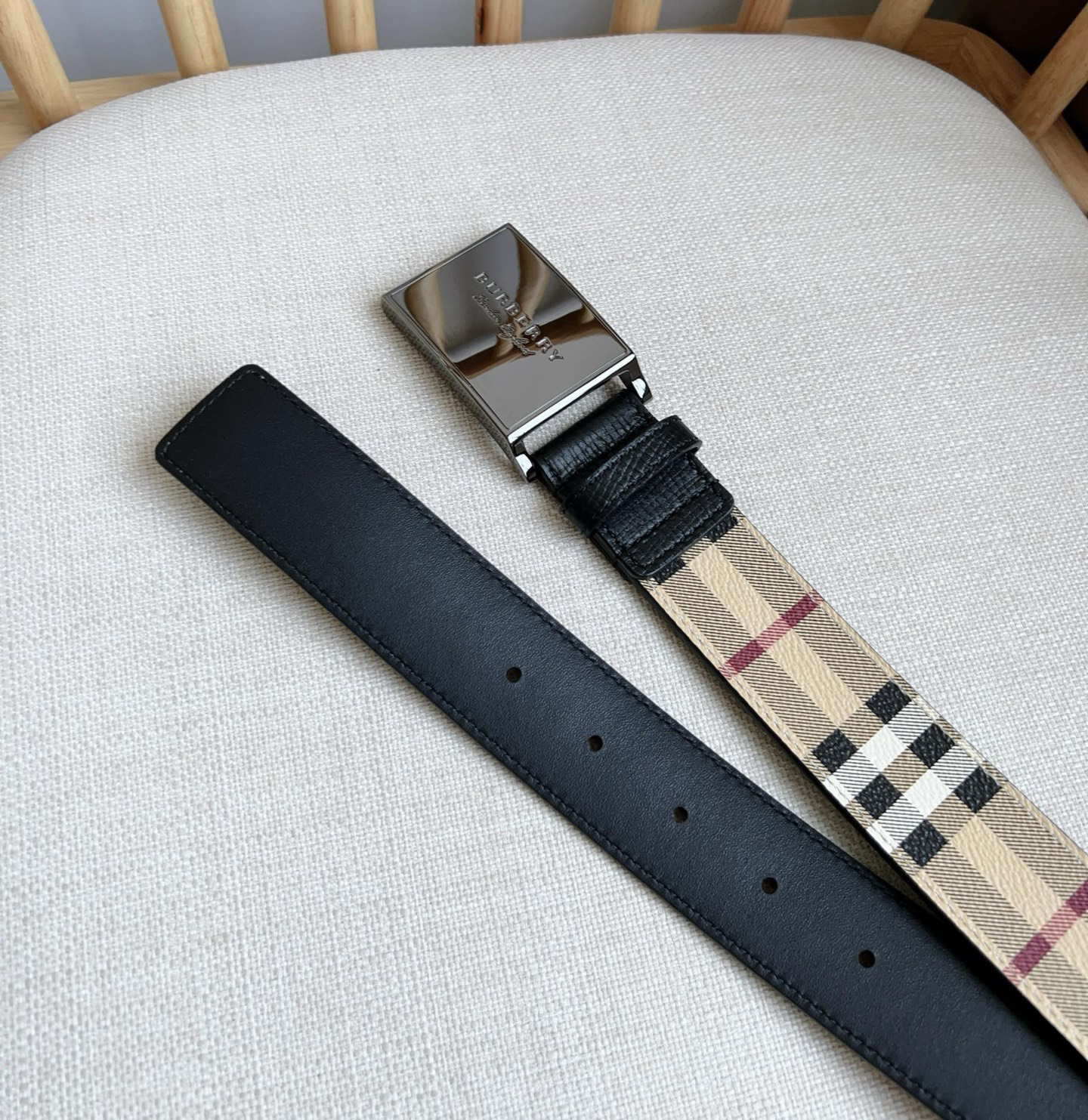 Burberry belt-98