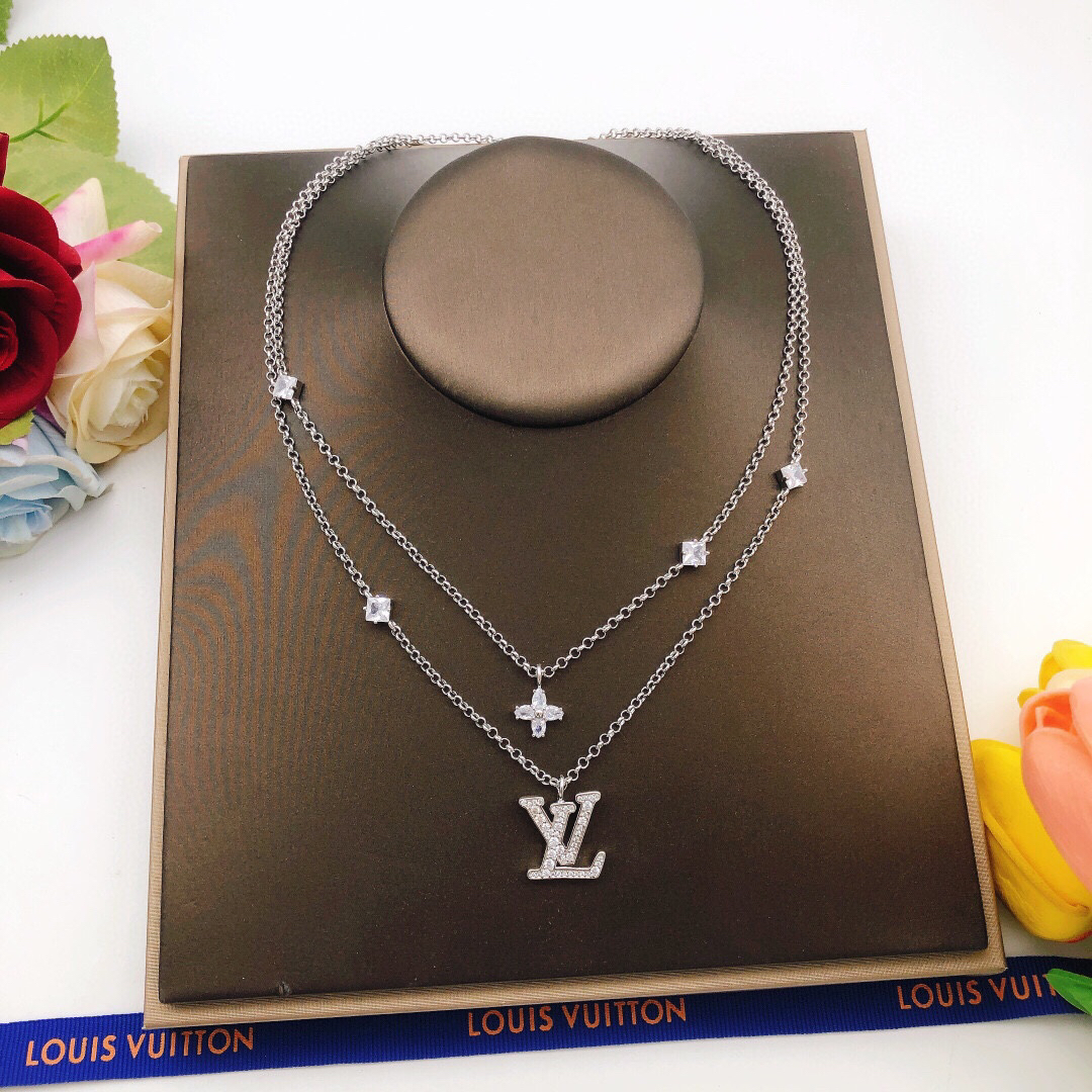 LV necklace-69