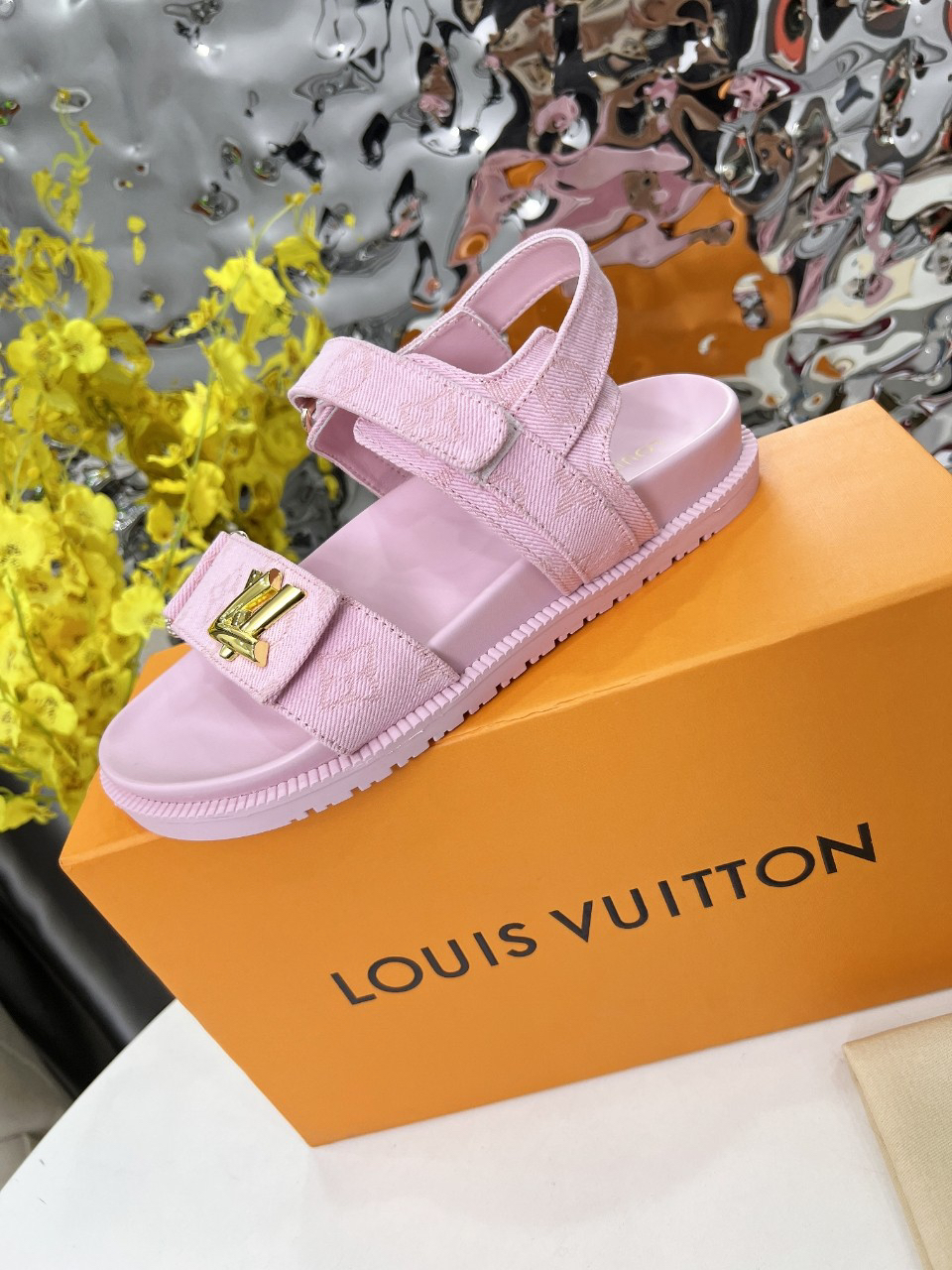 LV Summer footwear