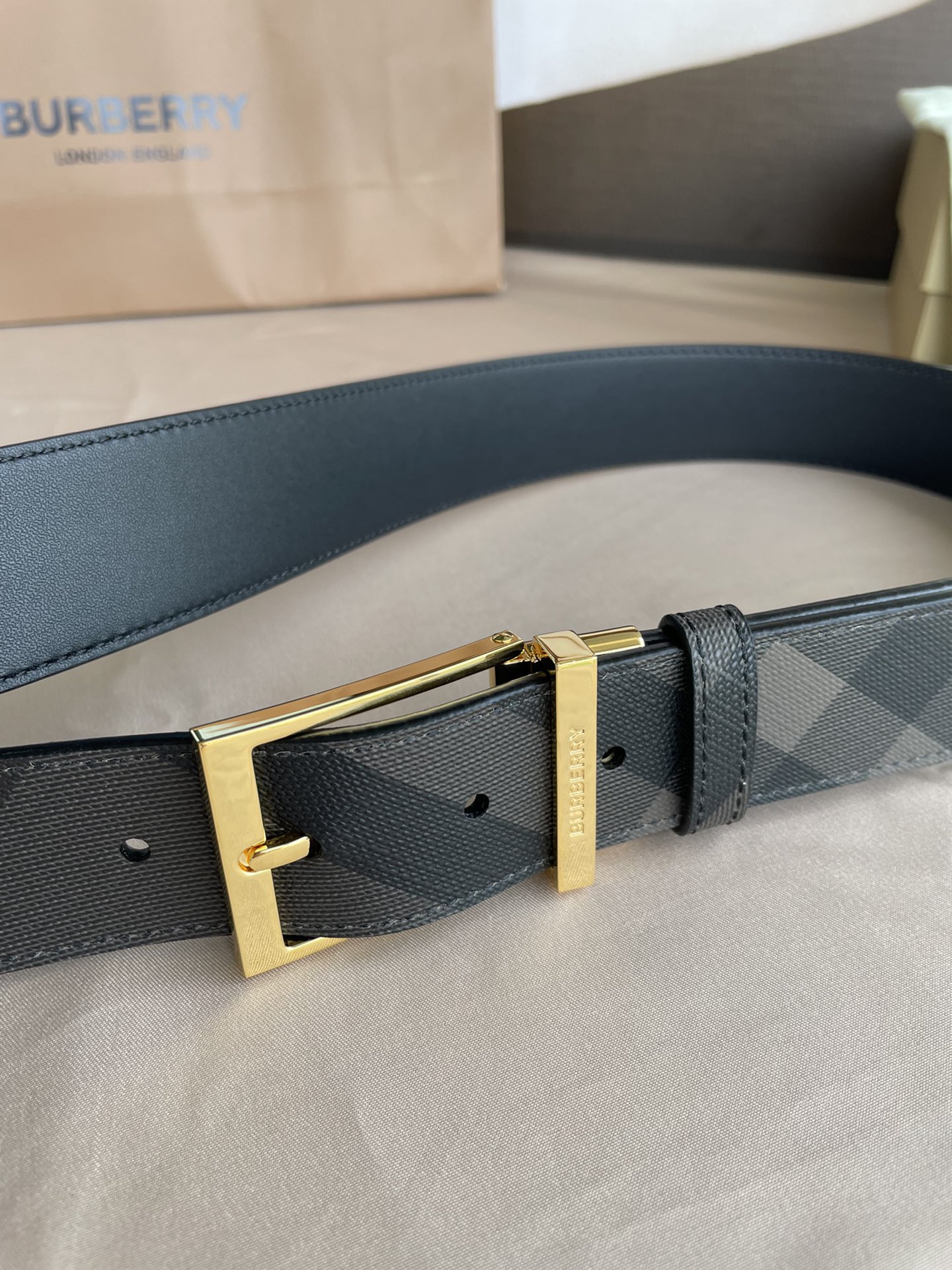 Burberry belt-126