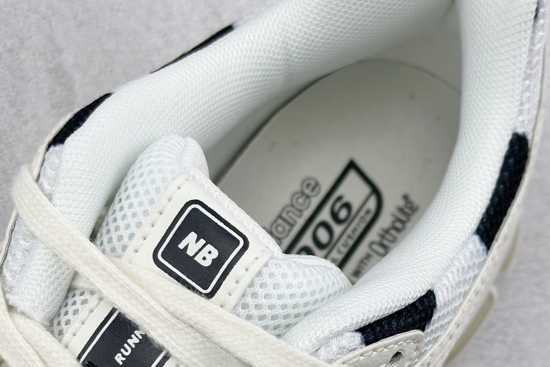 New Balance Sneakers-91