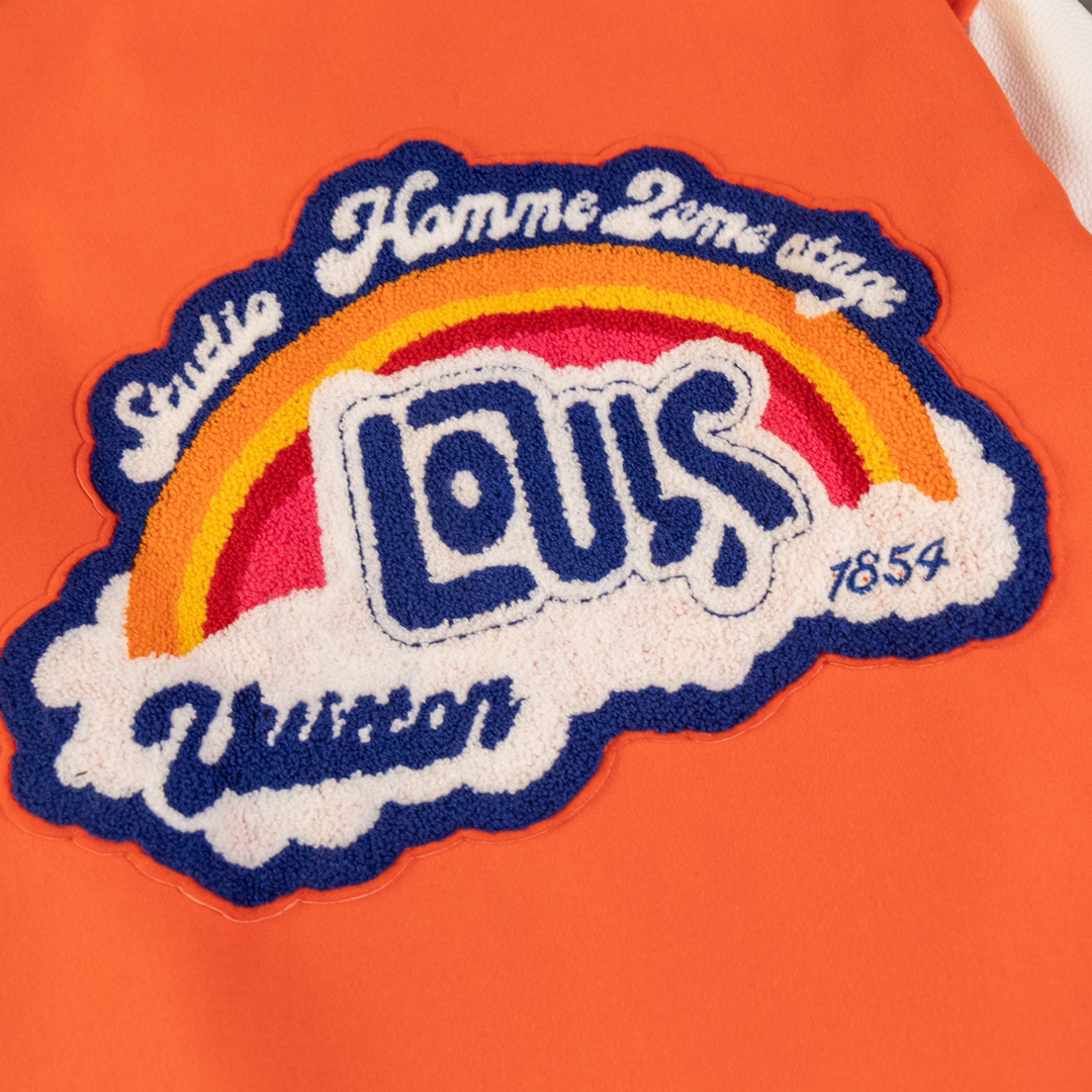 LV Clothing-307