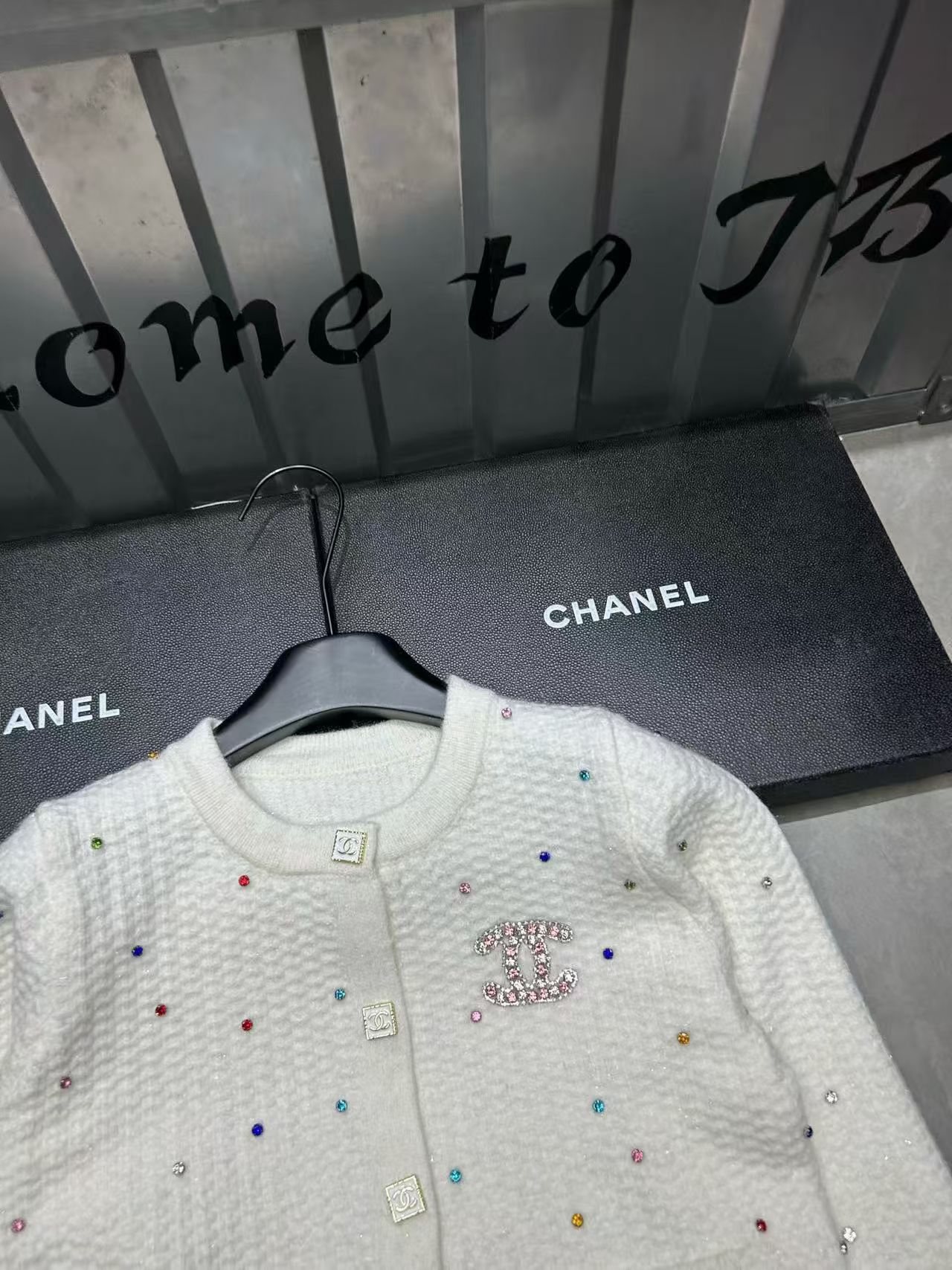 Chanel clothing-116