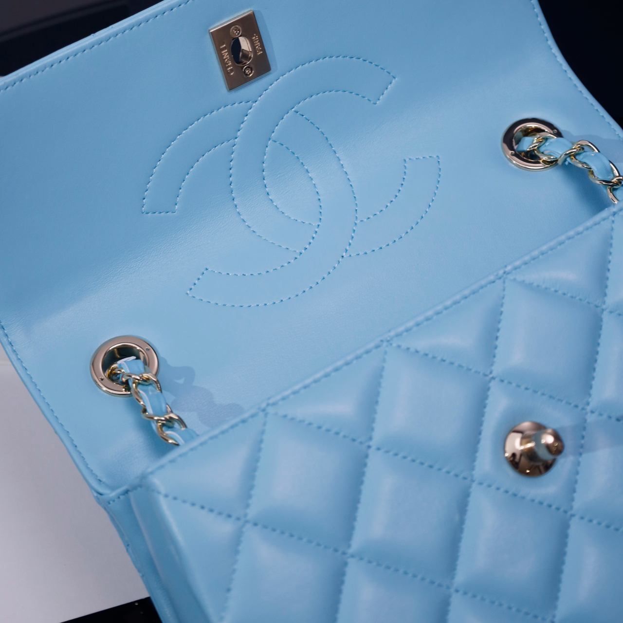 Chanel Hot New Product-92