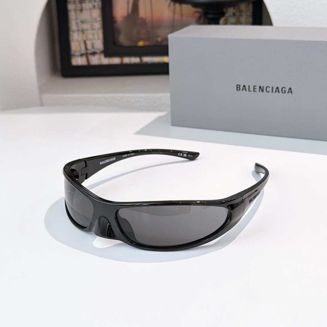 Balenciaga glasses-7