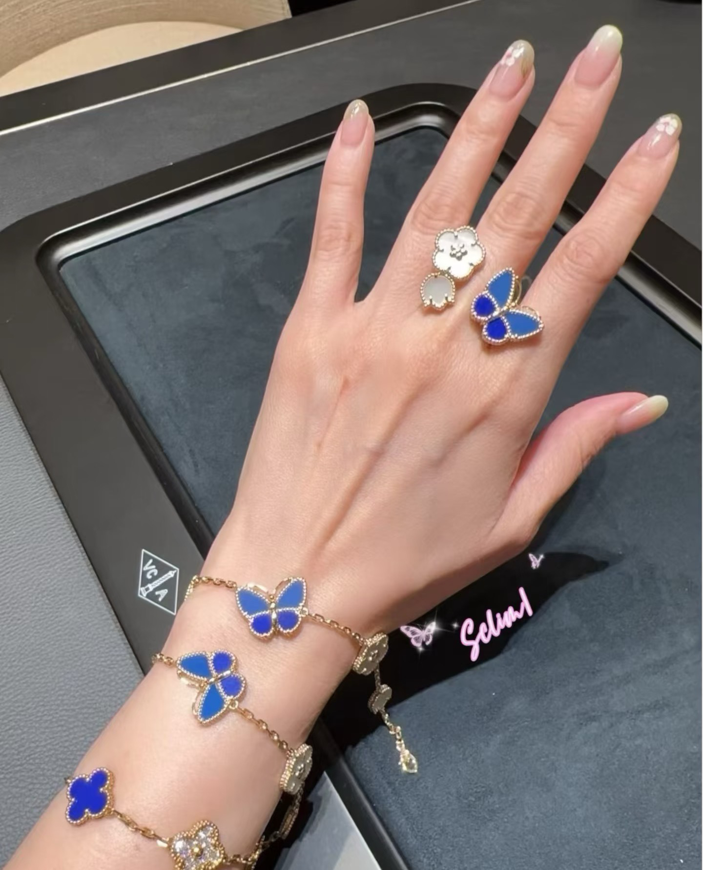 Van Cleef & Arpels ring-29