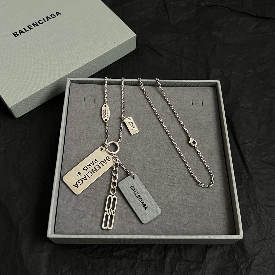 Balenciaga necklace-11