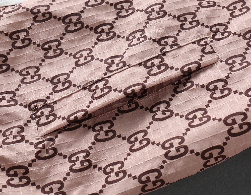 Gucci Clothing-329