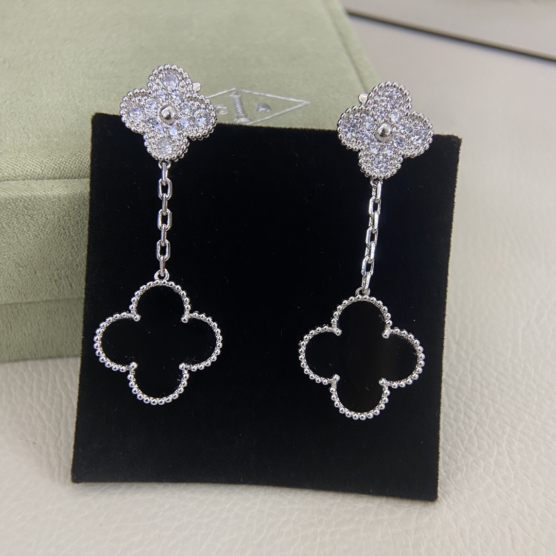 Van Cleef & Arpels earring-69