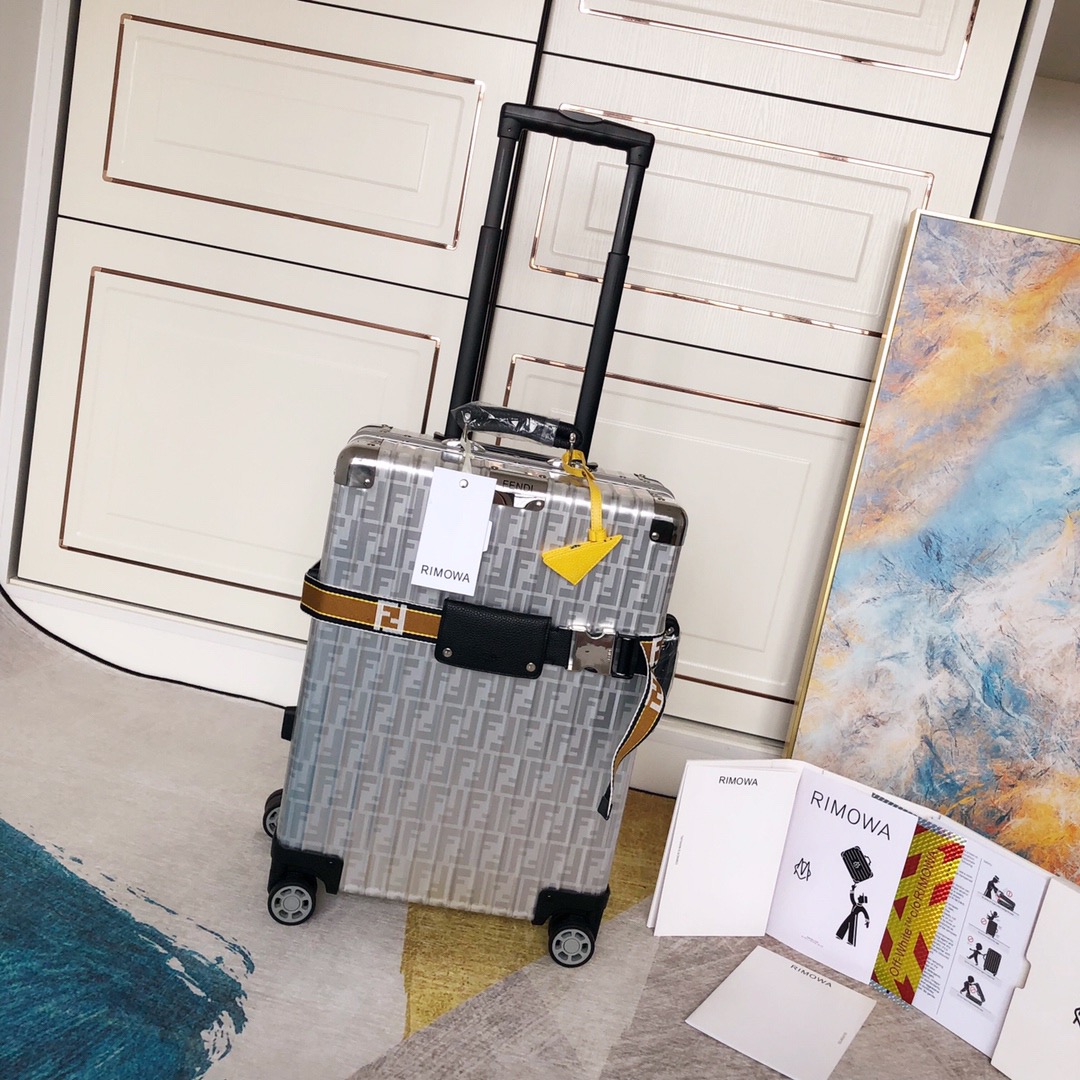 Fendi luggage-33