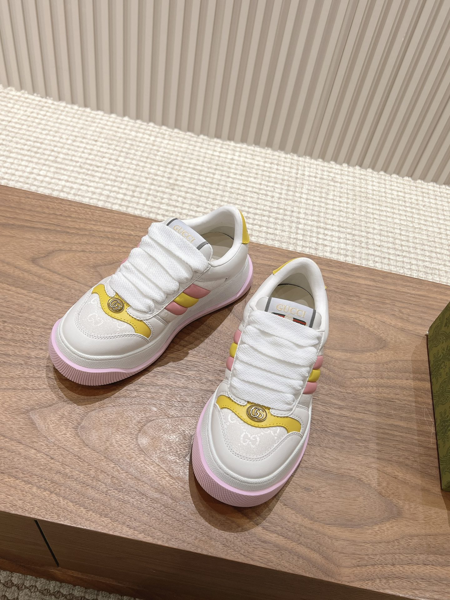 Gucci Sneakers-146