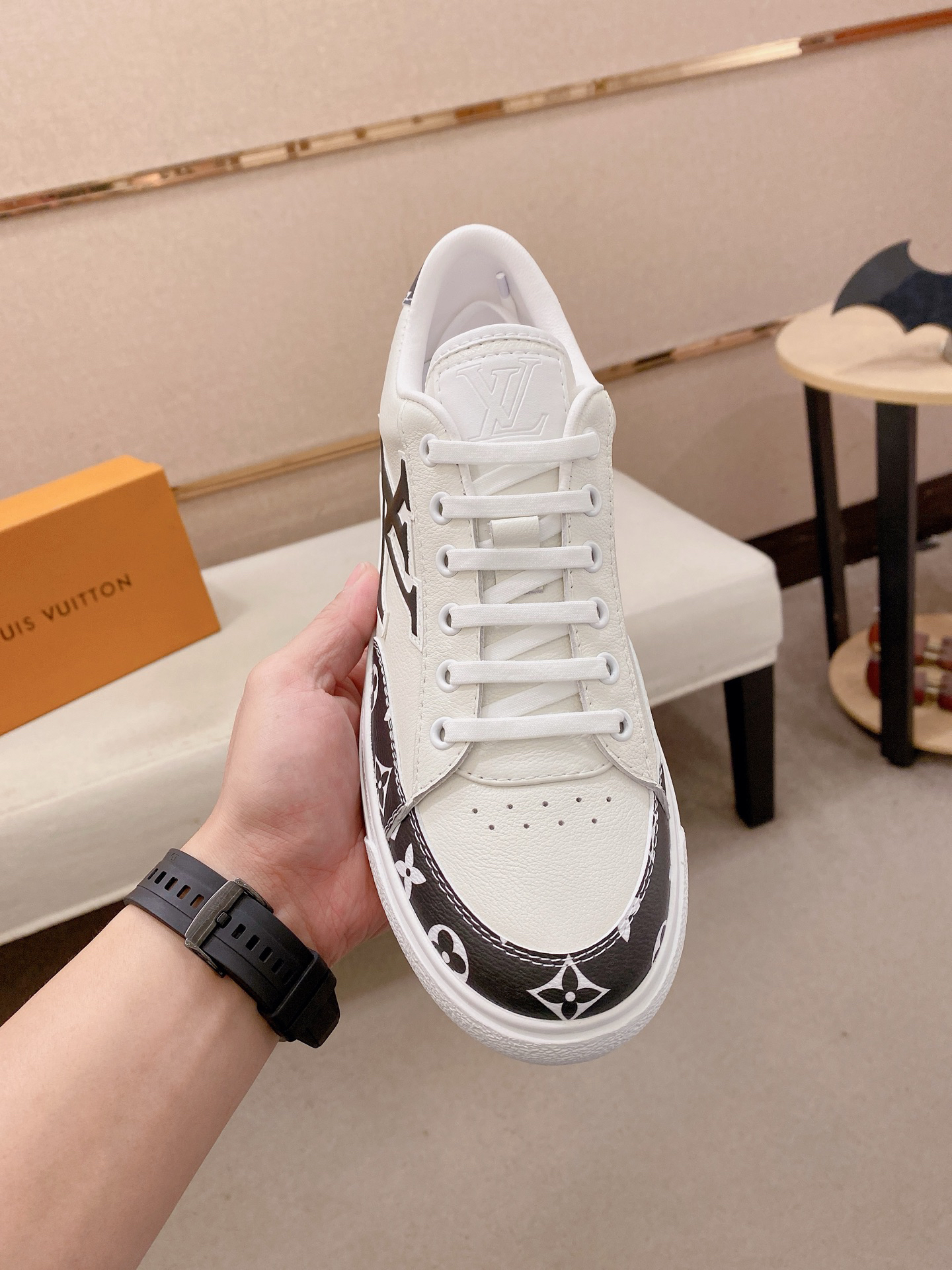 Lv Sneakers-93