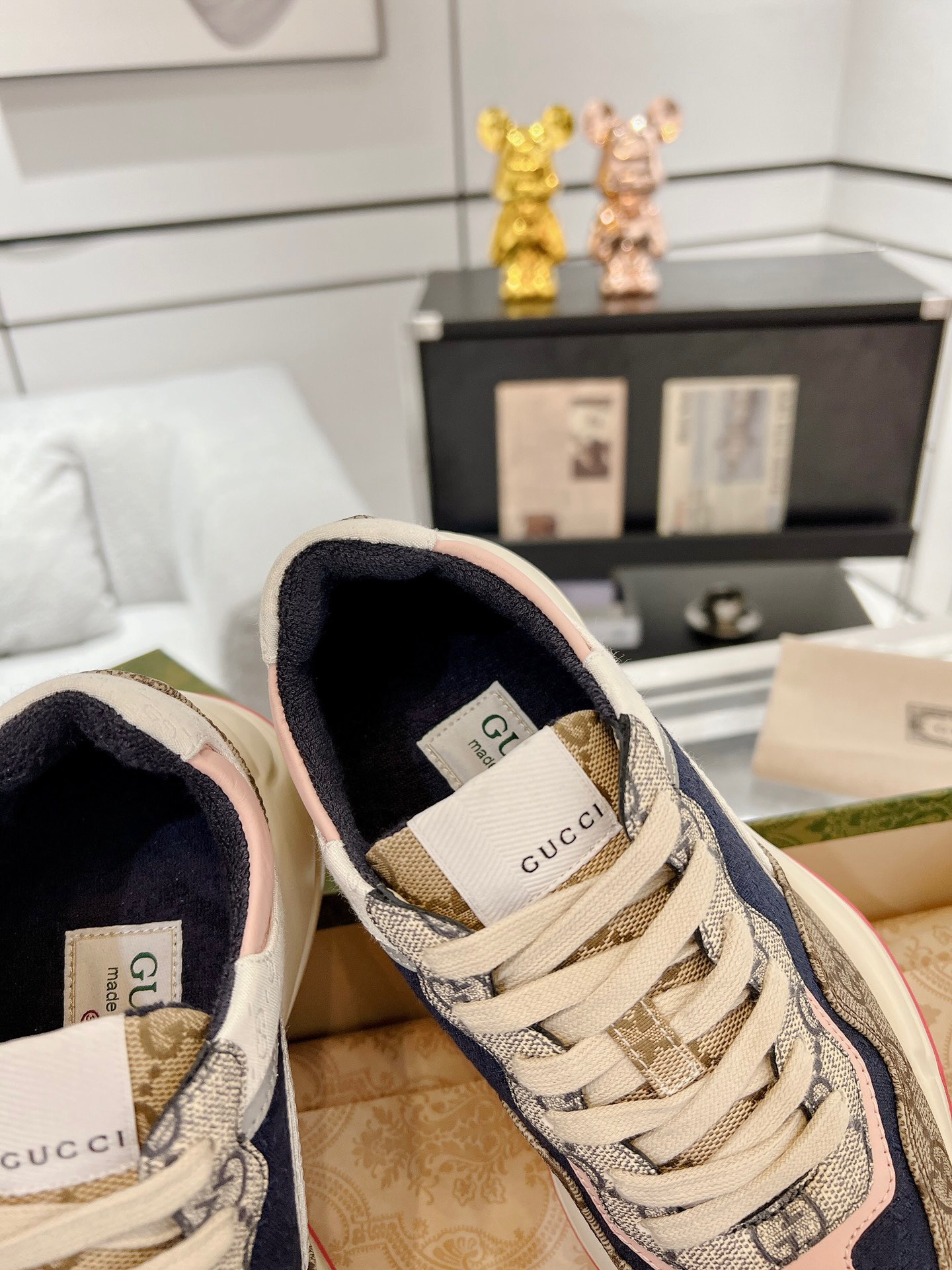 Gucci Sneakers-205