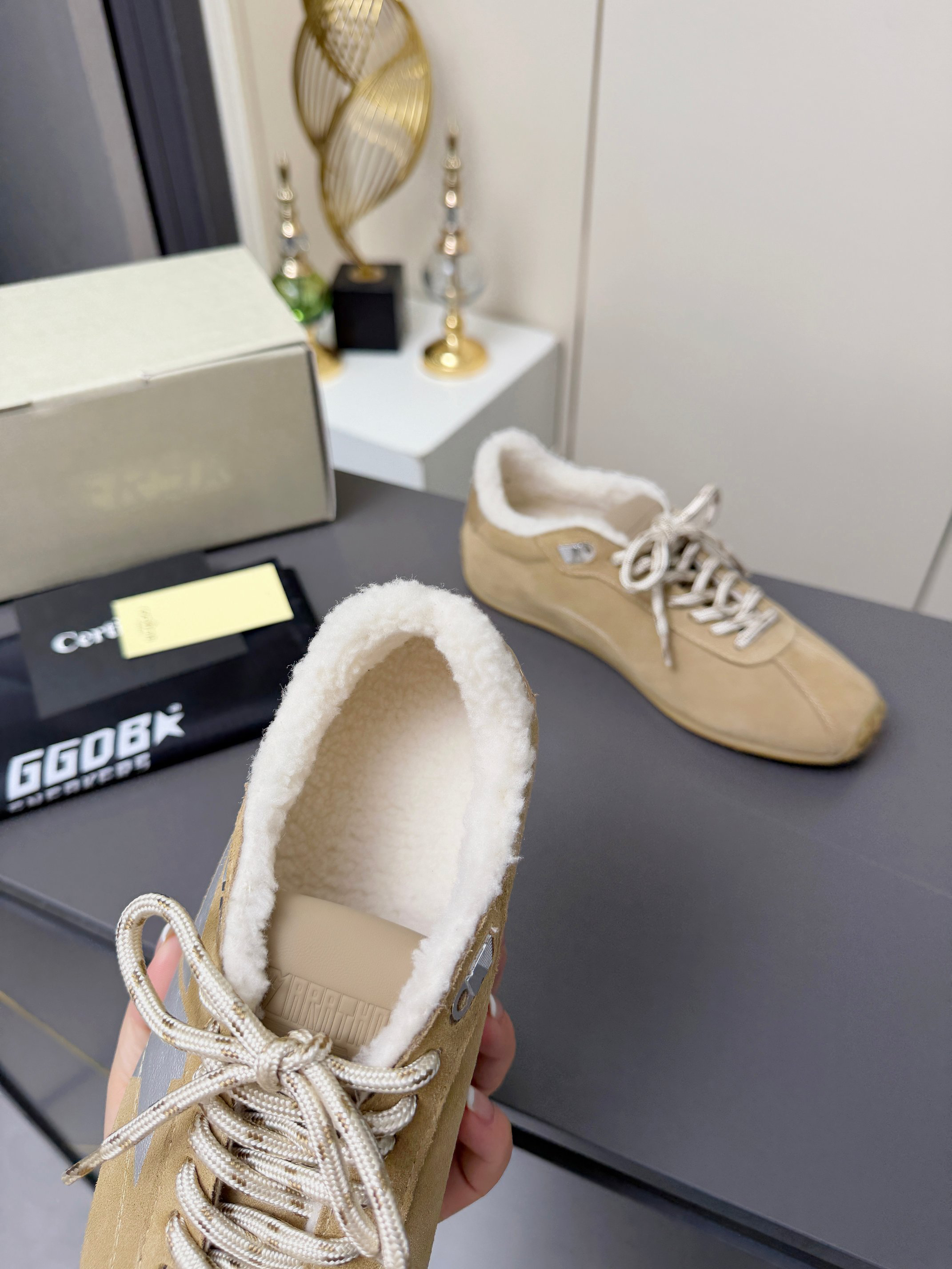 Golden Goose Sneakers-27