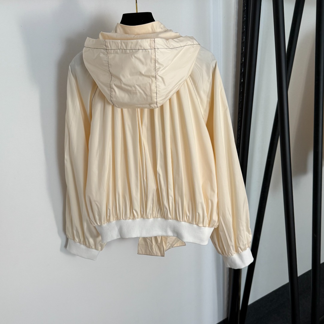 Chanel Clothing-191