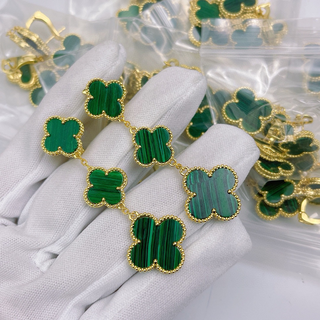 Van Cleef & Arpels earring-58