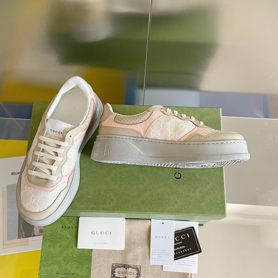Gucci Sneakers-162
