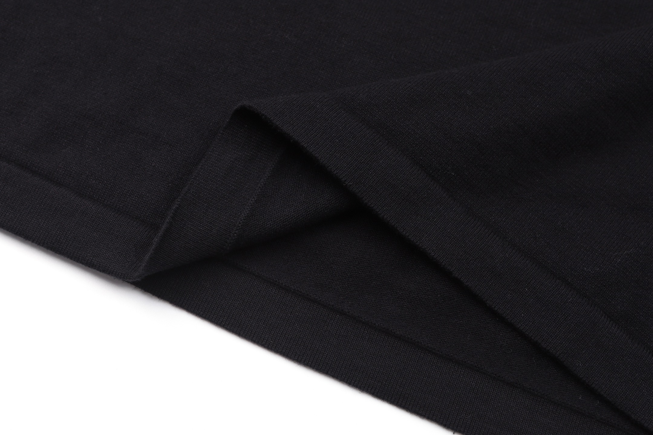 LV clothing-222