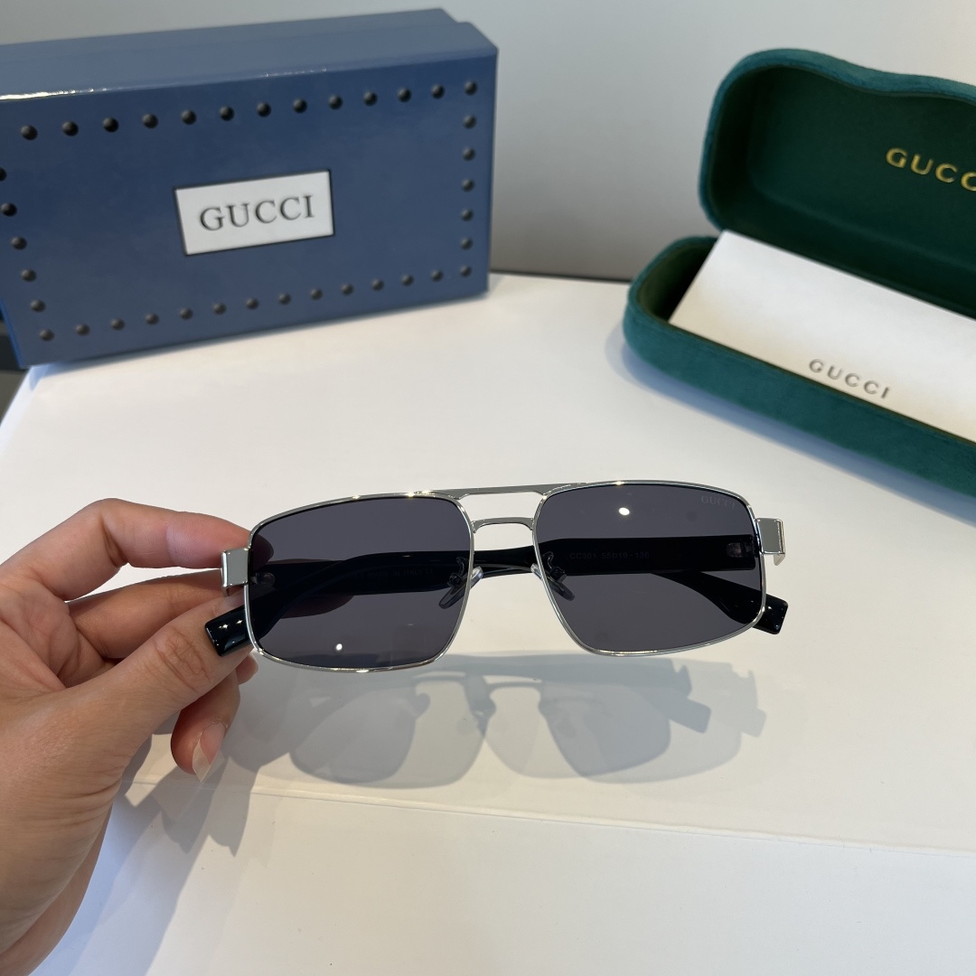 Gucci glasses-40