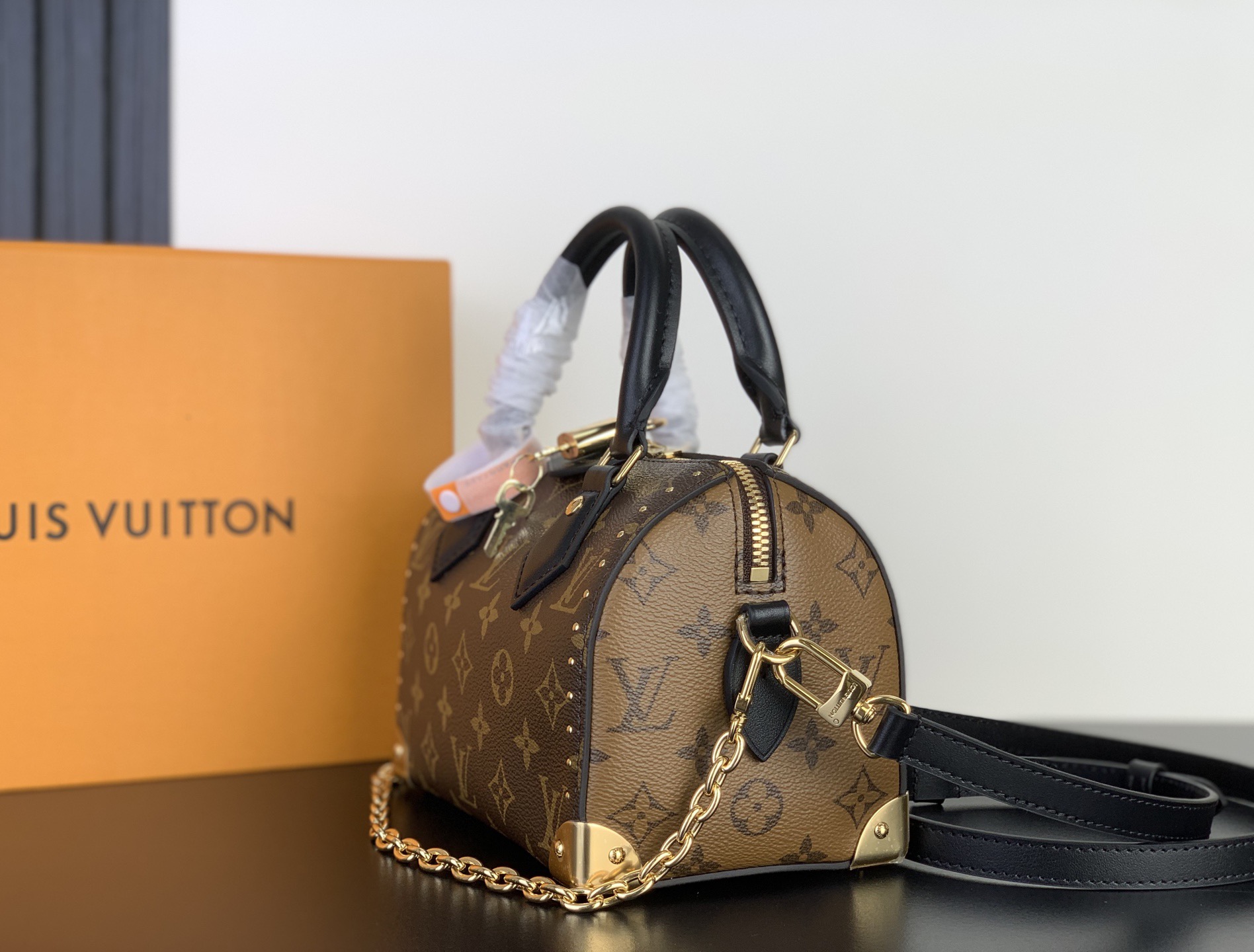 Louis Vuitton Hot New Product-27