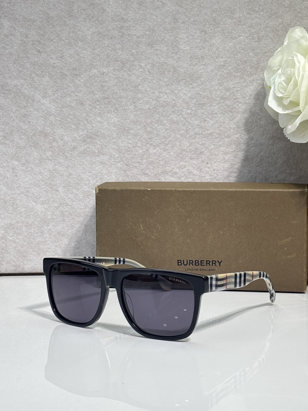 Burberry glasses-52