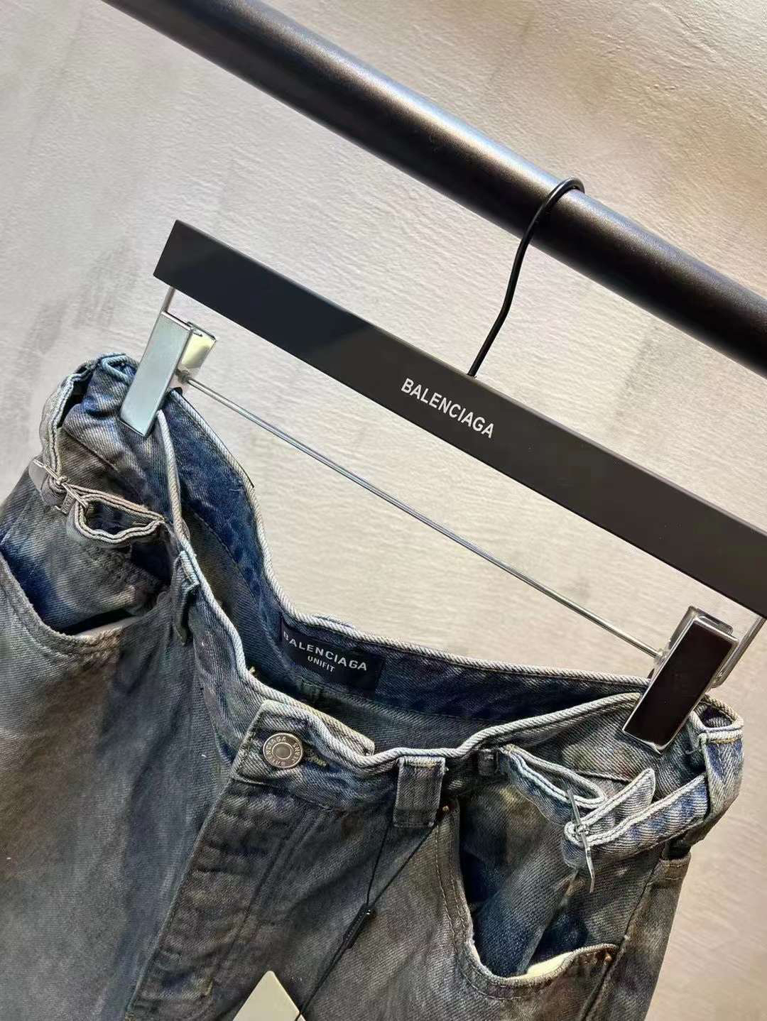 Balenciaga clothing-112