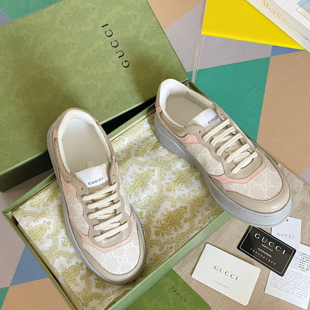 Gucci Sneakers-162