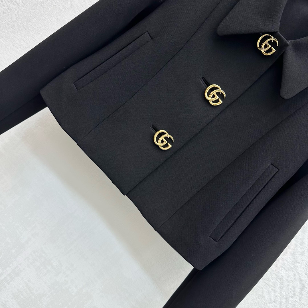Gucci Clothing-304