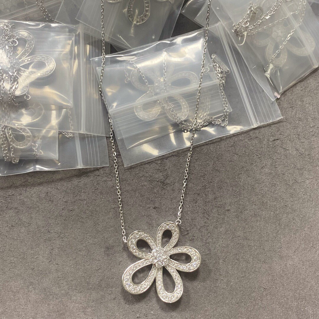 Van Cleef & Arpels necklace-77