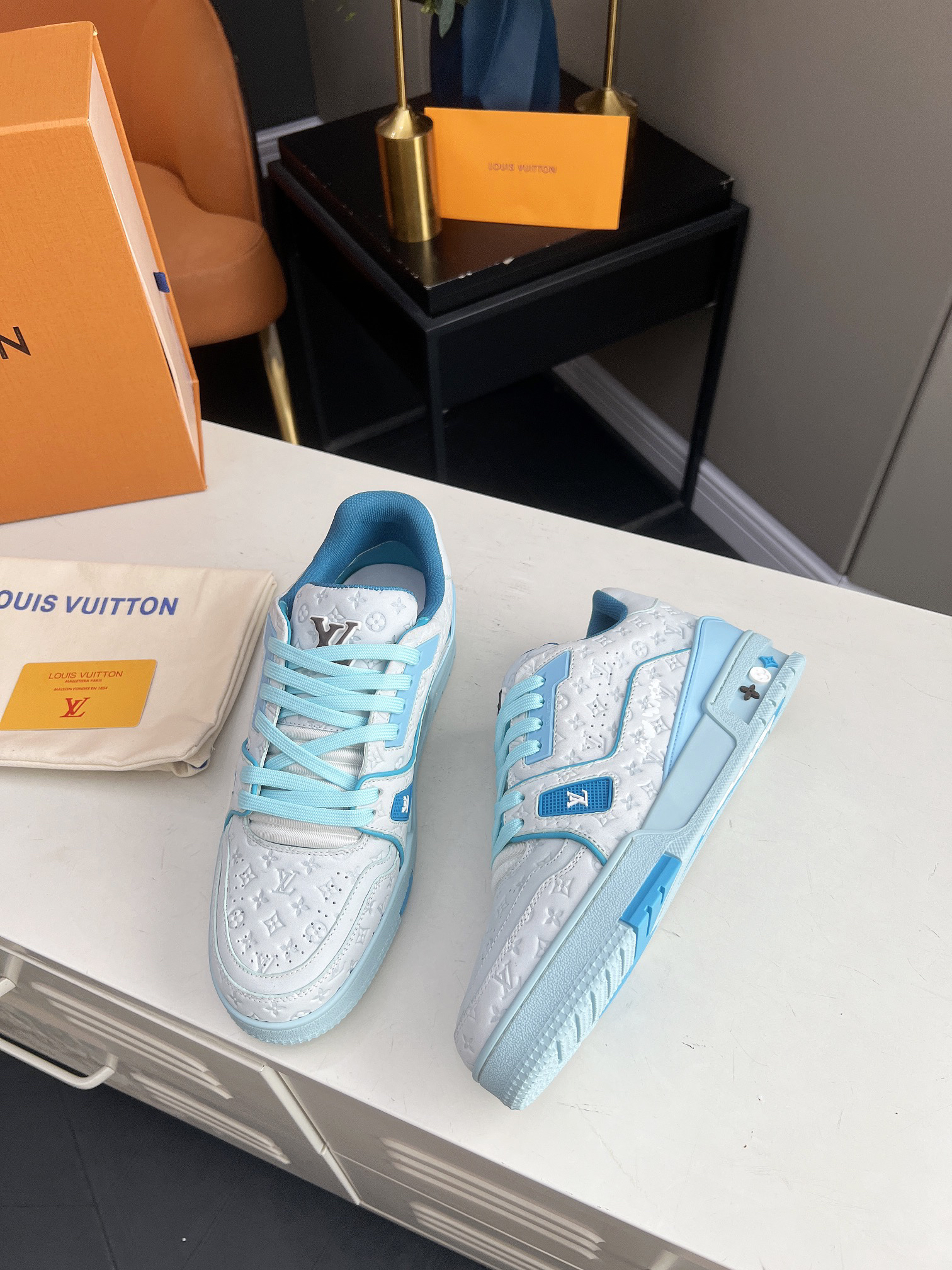 Lv Sneakers-56