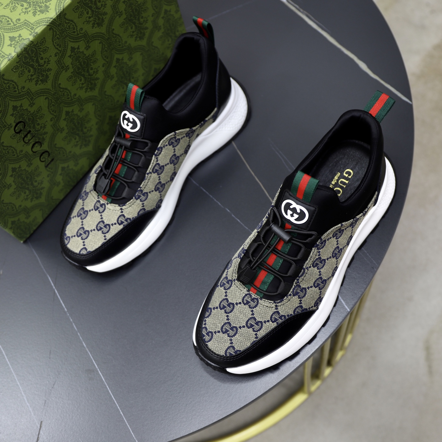 Gucci Sneakers-128