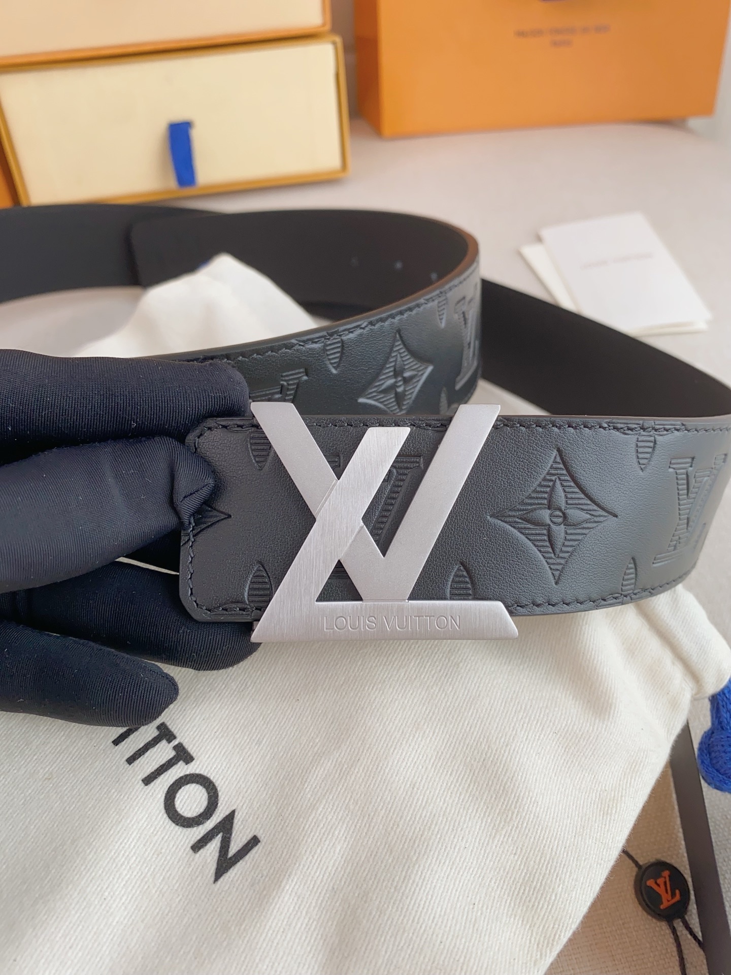 Lv belt-114