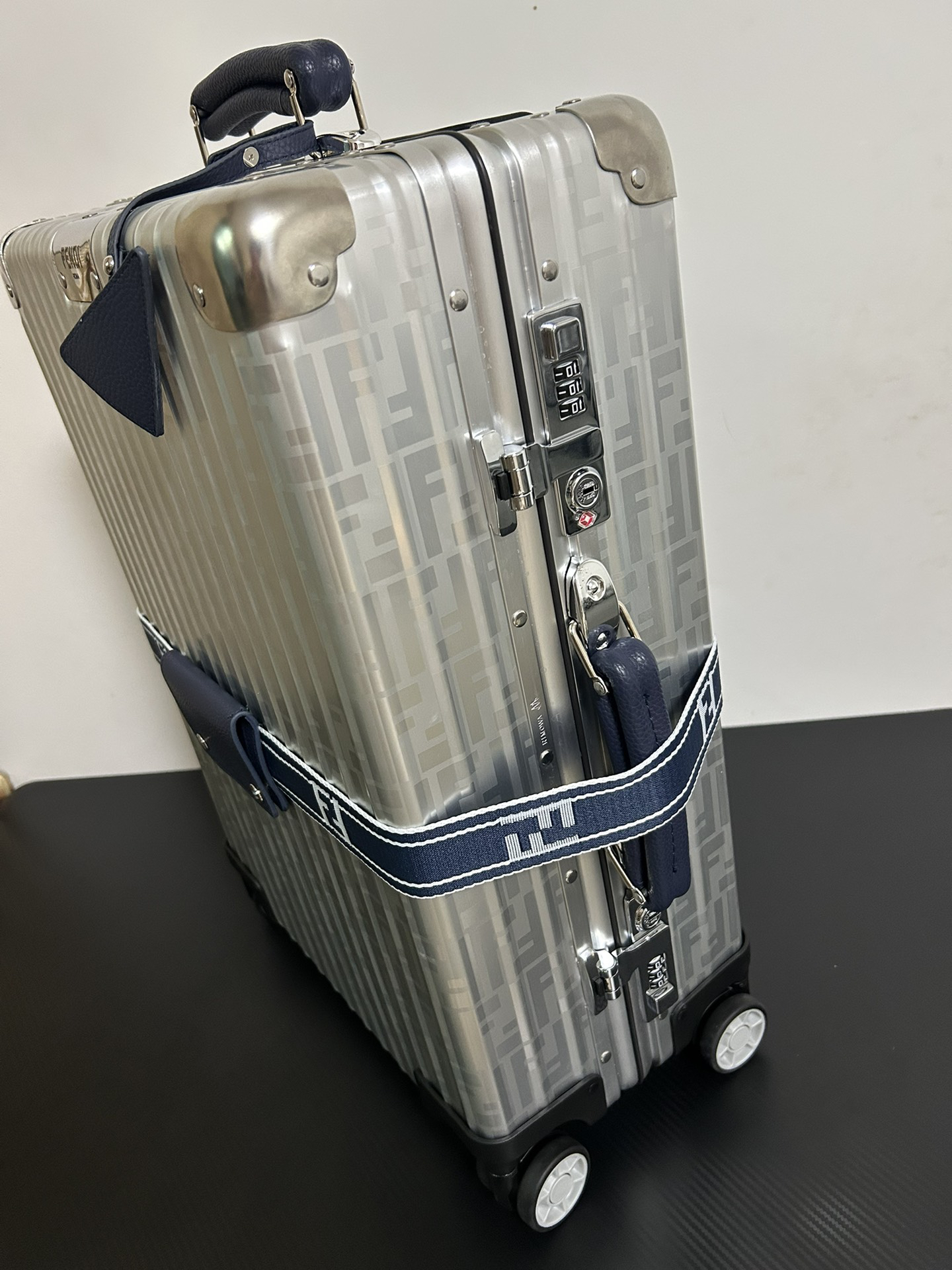 Fendi luggage-11