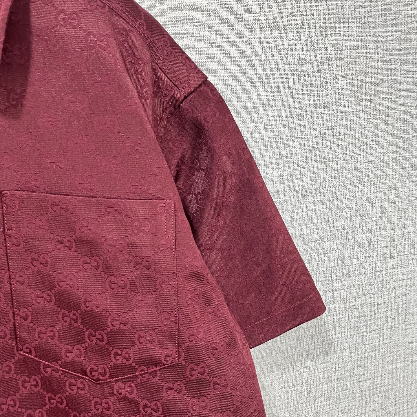 Gucci Clothing-112