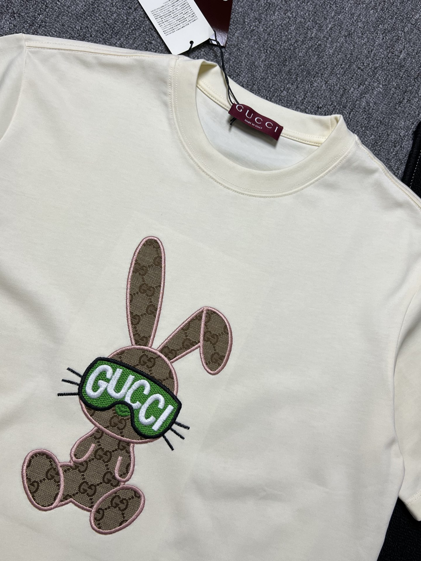 Gucci clothing-148