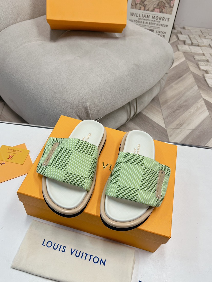 LV Summer footwear