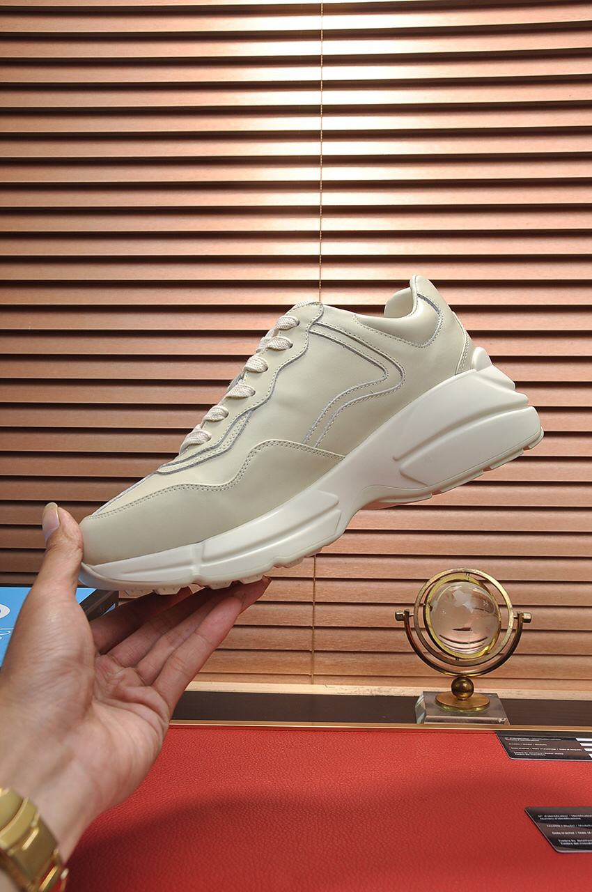 Gucci Sneakers-104